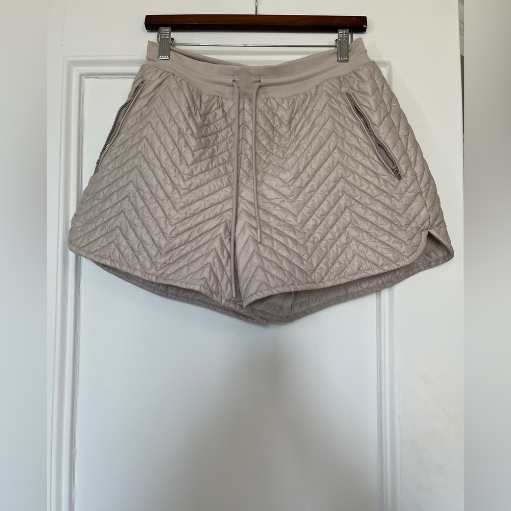 Athleta quilted shorts